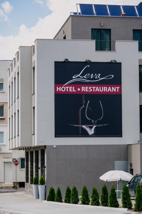 Hotel Leva - Vratsa エクステリア 写真