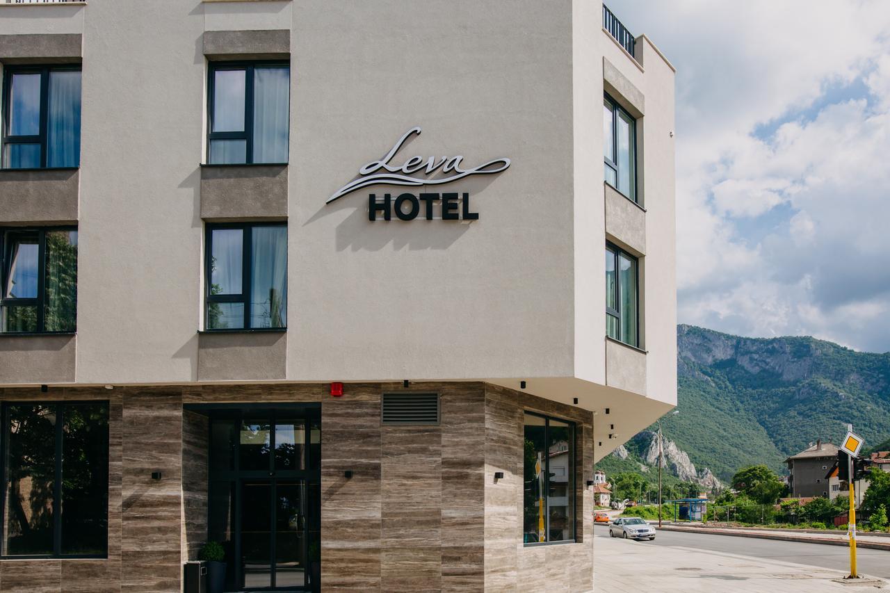 Hotel Leva - Vratsa エクステリア 写真