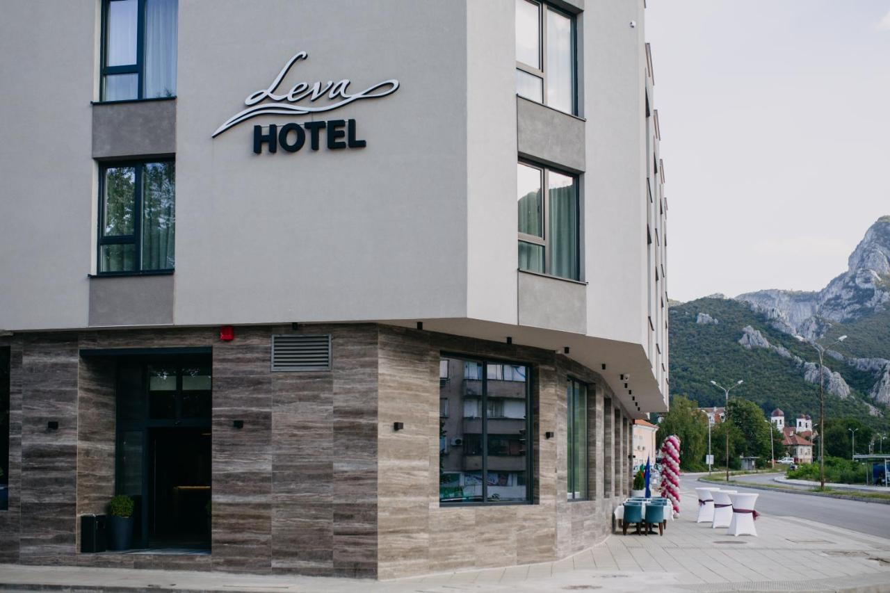 Hotel Leva - Vratsa エクステリア 写真